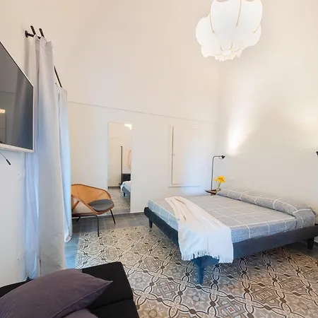 Pati Design - With Private Patio Or Terrace And Swimming Pool