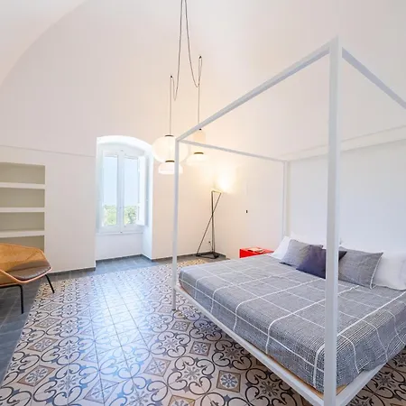 Pati Design - With Private Patio Or Terrace And Swimming Pool Apartment Monopoli