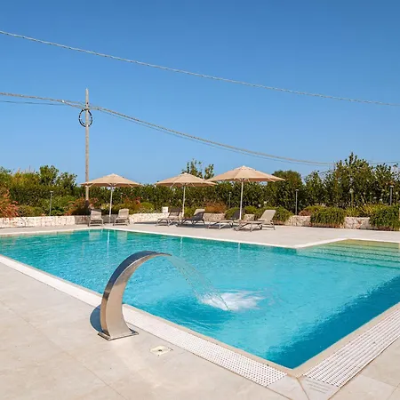 Pati Design - With Private Patio Or Terrace And Swimming Pool Apartment Monopoli